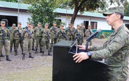 <p><strong>POLL SECURITY</strong>. Visayas Command chief Lt. Gen. Benedict Arevalo talks to the Army troops, in this undated photo. Arevalo on Monday (May 23, 2023) said the military units in the Visayas are ready to secure 158 election watchlist areas in the Central, Eastern and Western Visayas regions in connection with the upcoming Barangay and Sangguniang Kabataan Elections.<em> (PNA file photo)</em></p>