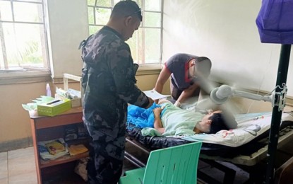 <p><strong>WOUNDED REBEL.</strong> The Police Regional Office (PRO) 13 (Caraga) says on Thursday (Nov. 7, 2019) that it arrested suspected New People's Army combatant, Rey S. Antonio, in a private hospital in Butuan City. It said Antonio was wounded during an armed confrontation between the rebels and government troopers in Santiago, Agusan del Norte, on November 2. <em>(Photo courtesy of PRO-13 Information Office)</em></p>