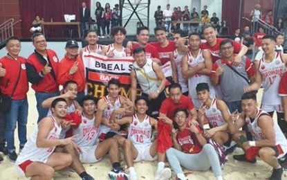 <p><strong>CHAMP AGAIN</strong>. The University of Baguio celebrates after winning the centerpiece men’s basketball crown Wednesday (Nov. 13) at their own gym. <em>(PNA photo by Pigeon M. Lobien)</em></p>