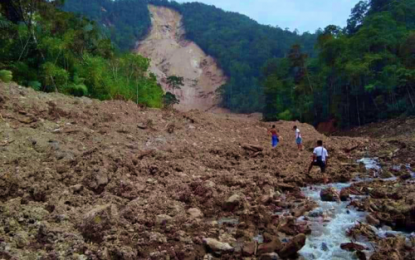 <p><strong>DANGER ZONES.</strong> The North Cotabato provincial government has issued a public warning on exploring 'danger zones' in the province after three teenagers trekked recently to landslide-prone Barangay Buena Vista, Makilala, North Cotabato. Acting Vice-Governor Shirlyn Macasarte-Villanueva expressed dismay on Wednesday (Nov. 13, 2019) after this photo of the teenagers went viral in social media. <em>(Photo courtesy of North Cotabato PDRRMO)</em></p>