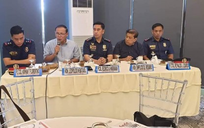 <p><strong>TOURISM POLICE</strong>. Pangasinan Police Director Col. Redrico Maranan (center), together with Lingayen Mayor Leopoldo Bataoil (2nd from left) and Binmaley Mayor Simplicio Rosario (2nd from right), during the Provincial Advisory Council Meeting and Command Conference on Tuesday (Nov. 12, 2019). The police gave updates on the peace and order situation in the province during this meeting. <em>(Photo courtesy of Pangasinan Police Provincial Office's Facebook page)</em></p>