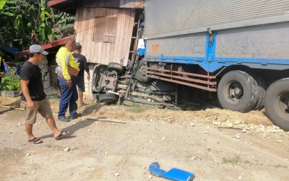 <p><strong>ROAD TRAGEDY.</strong> A wing van truck that collided with a sports utility vehicle carrying soldiers in Apolonia village, Paranas, Samar on Tuesday morning (Nov. 19, 2019). At least four soldiers died and seven were injured during the incident. <em>(Photo courtesy of Philippine National Police)</em></p>