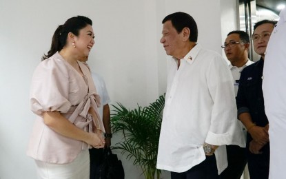 <p><strong>CENTER FOR THE ELDERLY.</strong> President Rodrigo R. Duterte receives a warm welcome from Taguig City 2nd District Representative Maria Laarni Cayetano upon his arrival at the Taguig City Center for the Elderly on November 21, 2019.  Duterte praised Cayetano for prioritizing the needs of the elderly, which he said were close to his heart. <em>(Presidential Photo)</em></p>