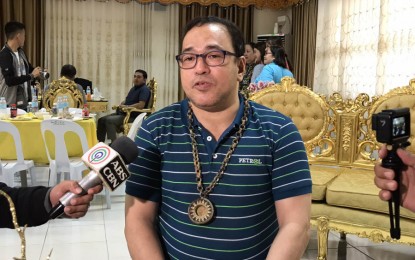 <p><strong>PROBE.</strong> Commissioner Manuelito Luna of the Presidential Anti-Corruption Commission (PACC) says on Thursday (Nov. 21, 2019) that they would investigate possible irregularities in the construction of school buildings and related structures in public schools that were damaged during the recent series of major earthquakes in parts of Mindanao. The PACC is collaborating with various government agencies to determine problems with the structural integrity of the school buildings, especially those that were just newly-built. <em>(PNA photo by Allen V. Estabillo)</em></p>