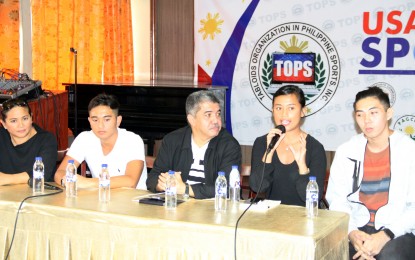 <p><strong>SPORTS FORUM</strong>. Angela Monique Angelo (2nd from right) of AddedSports graces the 49th Tabloids Organization in Philippine Sports (TOPS) Usapang Sports at the National Press Club in Intramuros, Manila on Thursday (Nov. 21, 2019). Also in photo (left) are open water swimming coach Betsy Medalla, swimmers Ron Jairus Villamor, TOPS president Ed Andaya, and AMA Titans player Luke Parcero. <em>(PNA photo by Jess M. Escaros Jr.)</em></p>