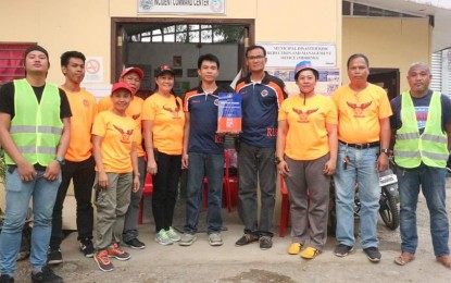 <p><strong>SUPPORT ROTC.</strong> The Municipal Disaster Risk Reduction and Management Office of Lambunao has been awarded as Best DRRM Advocate of 2019 by the Office of the Civil Defense Western Visayas. Albert Galan (4th from right) said ROTC graduates or reservists play significant roles in terms of disaster preparations.<em> (PNA photo courtesy of MDRRMC Lambunao)</em></p>