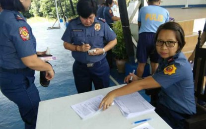 <p><strong>NEGATIVE.</strong> No personnel of the Davao del Sur Police Provincial Office (DSPPO) were found positive in the mandatory drug test done from October 9 to November 26, 2019. All personnel from the nine municipal police stations and lone city police station in Digos City underwent the drug test. <em>(Photo courtest of DSPPO)</em></p>