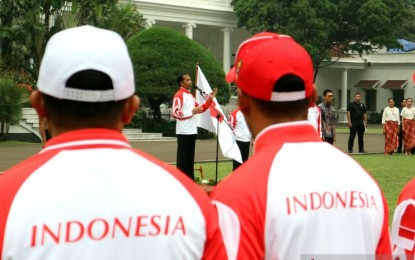 <p><strong>GET TOP 2 FINISH</strong>. President Joko Widodo sends off the Indonesian contingent for the 30th SEA Games during a ceremony on Wednesday (Nov. 27, 2019). He appealed to the athletes to get the runner-up position in the medal tally of the multi-sport event that the Philippines hosts from November 30 to December 11. <em>(Photo courtesy Bayu Prasetyo of Antara</em></p>