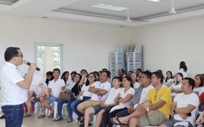 <p><strong>SURPRISE DRUG TEST</strong>. Jonah John Rodriguez (left), head of City Office for Substance Abuse Prevention (COSAP), explains to Cebu City Hall employees the mandatory drug test as mandated under City Ordinance 1829 before a surprise drug test on Tuesday (Nov. 26, 2019). Rodriguez said the list of city government workers tested positive of drug use rose to 39 after 19 more were found having drug residue in their urine samples in the latest test. <em>(Photo courtesy of COSAP)</em></p>