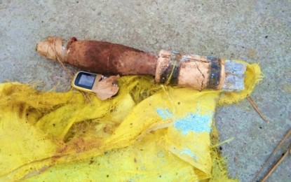 <p><strong>DEACTIVATED.</strong> The deactivated improvised explosive device (IED) discovered on Thursday (Nov. 28) by a resident in Barangay Guindulungan, Maguindanao. At least a dozen IEDs were recovered by Army troopers pursuing the terror groups of the Bangsamoro Islamic Freedom Fighters and the Dawlah Islamiyah in the province since Nov. 17. 2019. <em>(Photo courtesy of 90IB)</em></p>
