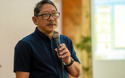 <p><strong>SUPPORT TO IPs</strong>. DA-13 Regional Executive Director Abel James I. Monteagudo speaks at Nov. 27-28 orientation on Kabuhayan at Kaunlaran para sa Kababayang Katutubo, as he emphasizes the importance of the program and its benefits to the ancestral domains of the six tribal groups in Caraga Region. <em>(Photo courtesy of DA-13 Information Office)</em></p>