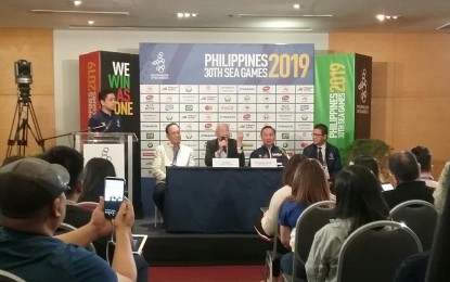 <p><strong>IMPRESSED</strong>. Olympic Council of Asia (OCA) vice president Wei Jizhong (2nd from left) commends the Philippines’ hosting of the 30th Southeast Asian Games during a press conference at the World Trade Center in Pasay City on Monday (Dec. 2, 2019). Wei was accompanied by (from left) Phisgoc deputy director general Celso Dayrit, Philippine Olympic Committee president Bambol Tolentino and Phisgoc chief operating officer Tats Suzara.<em> (PNA photo by Jelly Musico)</em></p>
