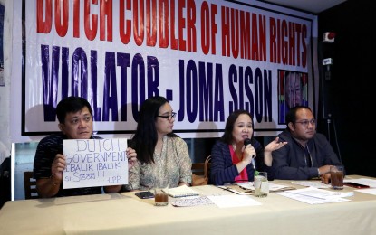 <p><strong>JOMA EXTRADITION</strong>. A parents' group calls on Friday (Dec. 6)the government to fast-track the talk with the Netherlands on the extradition of communist leader Jose Maria Sison to the Philippines. The group wants Sison to be persecuted for several political killings in the Philippines. <em>(PNA Photo by Oliver Marquez)</em></p>
<p><em> </em></p>