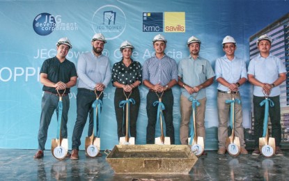 <p><strong>'GREEN' TOWER. </strong>The JEG Development Corporation team poses for a photo before the topping off ceremony on Nov. 19, 2019, of the JEG Tower @ One Acacia in Cebu City. Present were (from left to right) Director Paolo Sarmiento, Business Development and Estate Manager Stefan Garcia, Brand Manager Ayla Gomez, Chief Operating Officer Marko Sarmiento, Director Arlo Sarmiento, Senior Manager-Technical Services Tomas Tan, and Project Engineer Aris Masancay. <em>(Contributed photo)</em></p>