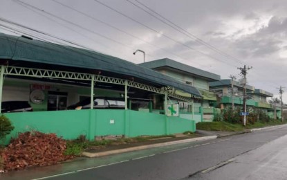 <p><strong>DELAYED TESTING.</strong> The Eastern Visayas Covid-19 testing center in Tacloban City. The Covid-19 confirmatory testing at the regional laboratory has been put on hold due to the delay in the delivery of extraction and detection kits because of Typhoon Ambo, the Department of Health (DOH) said on Thursday (May 21, 2020).<em> (PNA file photo)</em></p>