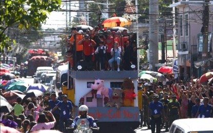 <p><strong>MMFF 2019</strong>. The float of the movie "Miracle in Cell No. 7", one of the entries for this year's Metro Manila Film Festival. The movie stars veteran actor, Aga Muhlach, and Xia Vigor. (<em>PNA photo by Avito Dalan</em>) </p>