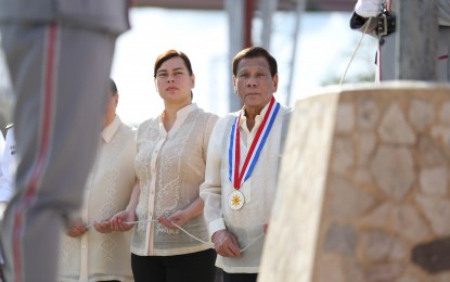 <p>President Rodrigo Roa Duterte and daughter, presidential aspirant Sara Duterte <em>(File photo)</em></p>