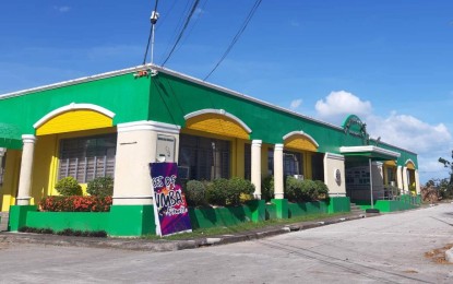 <p><strong>AWAITING TEST RESULTS.</strong> The Department of Health regional office in Palo, Leyte. The field office expects to get on Wednesday the result of the initial test of specimen samples taken from an American citizen who has been quarantined in a hospital in Tacloban City for manifesting symptoms similar to novel coronavirus (2019-nCoV). <em>(PNA file photo)</em></p>