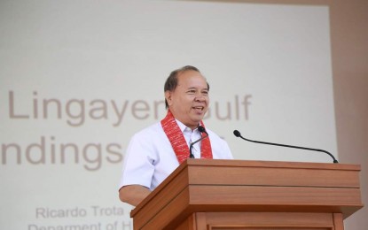 <p><strong>MACARTHUR LANDING</strong>. Dr. Ricardo Jose, University of the Philippines-Diliman professor and historian, serves as the resource speaker during a forum at Lingayen, Pangasinan on Jan. 8, 2020. Jose claims that Gen. Douglas MacArthur originally landed in the Blue Beach of San Fabian, eastern section of the Lingayen Gulf exactly 2:15 p.m. of January 9, 1945 during World War II. <em>(Photo from Pangasinan province Facebook page)</em></p>