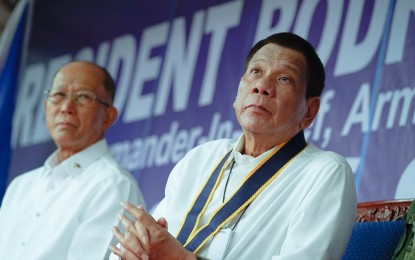 <p>Defense Secretary Delfin Lorenzana and President Rodrigo Duterte <em>(File photo)</em></p>