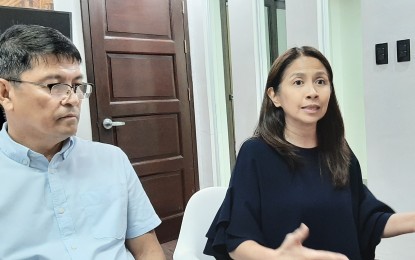 <p><strong>ASF IN BATAAN.</strong> Mayor Maria Angela Garcia and Vice Mayor Renato Matawaran of Dinalupihan, Bataan brief local reporters on Wednesday (Jan. 15, 2020) on the discovered presence of African swine fever (ASF) in four barangays of the only land-locked town in Bataan. One village in Hermosa town was likewise hit by ASF. <em>(Photo by Ernie Esconde)</em></p>