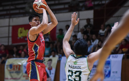 <p><strong>MPBL ACTION.</strong> Iloilo’s Rey Publico tries a jump shot against Alvin Pasaol in his team’s 60-58 victory against Zamboanga at the University of San Agustin gym in Iloilo City on Saturday (Jan. 18, 2020).  In another MPBL game, San Juan defeated Davao Occidental, 84-65. <em>(Photo courtesy of MPBL)</em></p>