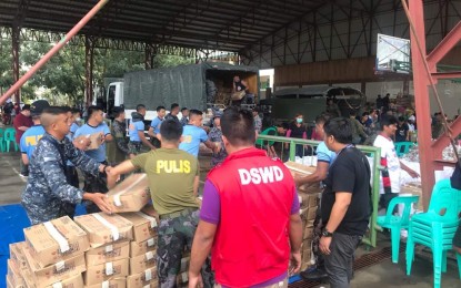 <p><strong>RELIEF GOODS.</strong> Some 2,000 family food packs from the Department of Social Welfare and Development Ilocos regional office (DSWD-1) sent to Taal Volcano eruption victims in Bauan, Batangas on Jan. 15, 2020. Another 1,000 family food packs were sent by DSWD-1 in San Luis, Batangas the following day. <em>(Photo courtesy of DSWD-Ilocandia's Facebook page)</em></p>
