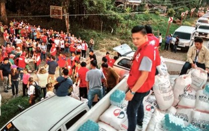 <p><strong>AT YOUR SERVICE. </strong>The Department of Social Welfare and Development has been named as among top-performing government agencies in a recent Pulse Asia survey. Among its most recent activities is the provision of basic necessities for the families devastated by Taal Volcano's unrest where it has released PHP8,400,698 worth of financial assistance as of January 20. <em>(Contributed photo)</em></p>