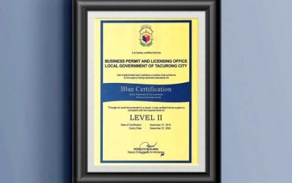<p><strong>BUSINESS FRIENDLY.</strong> The Level II Blue Certificate awarded by the Office of the Deputy Ombudsman-Mindanao to Kidapawan City on Tuesday (Jan. 21, 2020). The city of Tacurong received the same recognition from the Office of the Deputy Ombudsman-Mindanao for the ease of doing business in the locality as set by the national government. <em>(Photo courtesy of Kidapawan CIO)</em></p>