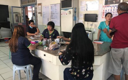 <p><strong>MENINGO SCARE</strong>. Work returns to normal at the emergency room of the Holy Child Hospital in Dumaguete City on Thursday (Jan. 23, 2020) after it was cordoned off on Wednesday afternoon when a suspected meningococcemia patient came in. No official word has yet been released as health authorities are still awaiting the results of laboratory tests for confirmation. <em>(Contributed photo)</em></p>