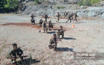 <p><strong>BALANCE PISTON 2020.</strong> Filipino and American troops participate in an exercise as part of the Philippines - United States Balance Piston 20-1 being held in Palawan. The Balance Piston training exercise, which runs from January 26 to February 23, aims to strengthen the Philippine Army's counter-terrorism capabilities and to enhance the interoperability between the PA and the US Army. <em>(Photo courtesy of Army Chief Public Affairs Office)</em></p>