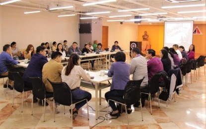 <p><strong>EASING BUSINESS PROCESSES.</strong> Officials of the Anti-Red Tape Authority (ARTA) lead a meeting with Food and Drug Administration (FDA), Department of the Interior and Local Government, Quezon City Health Department, and the National Association of Business Permits and Licensing Office on Friday (Feb. 7, 2020). The groups discussed that the LGU will also be representing the FDA to do the inspection of License to Operate part from its inspection of sanitary permit. <em>(Photo courtesy of ARTA)</em></p>