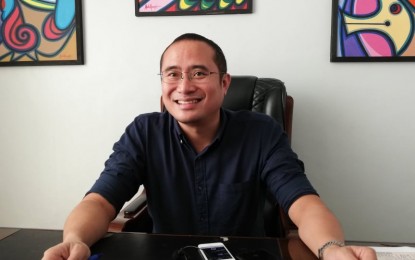 <p><strong>FRUSTRATED READERS.</strong> Iloilo Third District Board Member and Regional Education Council chair Jason Gonzales underscores on Tuesday (Feb. 18, 2020) that parents should get involved to resolve the problem of the number of frustrated readers in the province. Parents should tell their children to refrain from using gadgets as exposure to moving objects affects their reading skills, he said.<em> (PNA Photo by Gail Momblan)</em></p>
