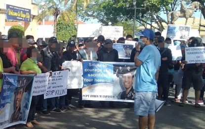 Negrenses honor slain cop, condemn CPP-NPA atrocities | Philippine News ...