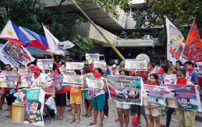 <p><strong>'SPEAK UP.'</strong> Members of the League of Parents of the Philippines, League of Youth for Peace Advancement and the Coalition for Peace hold a picket rally in front of the Commission on Human Rights office in Quezon City on Thursday (Feb. 27, 2020). They questioned why the CHR is not taking action on the recruitment of children into the militant movement and later on trained as "child warriors." <em>(PNA photo by Ben Briones)</em></p>
<p> </p>