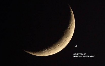 <p><strong>CONJUNCTION. </strong>The moon was seen side-by-side with planet Venus on Thursday (February 27, 2020). Conjunction happens when two or three celestial objects meet in one quadrant, according to an astronomer. (<em>Photo courtesy of National Geographic</em>) </p>
<p> </p>