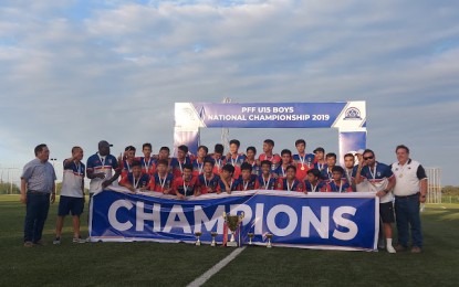 <p><strong>CHAMPS</strong>. The National Capital Region rules the PFF U15 Boys National Championship. It beat Negros Occidental, 1-0,  on Friday (Feb. 28) to run away with the title at the PFF National Training Centre in Carmona, Cavite. <em>(PNA photo by Ivan Stewart Saldajeno)</em></p>
<p><em> </em></p>