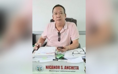 <p><strong>LAND DISPUTE</strong>. Nicanor Ancheta, municipal administrator of Bagac, Bataan says on Friday (Feb. 28, 2020) that the municipal government wants to settle its decades-old land dispute with the municipality of Mariveles. He said the contested area of about 400 hectares lies between barangays Biaan in Mariveles and Quinawan in Bagac where a big corporation is planning to put up an economic zone as part of the expansion program of the Freeport Area of Bataan. <em>(Photo by Ernie Esconde)</em></p>