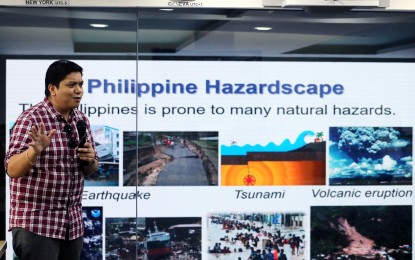 <p><strong>QUAKE AWARENESS.</strong> Jeffrey Perez, Science Research Specialist of the Department of Science and Technology-Philippine Institute of Volcanology and Seismology (DOST-Phivolcs), briefs media practitioners on how to prepare in case of earthquakes and other geological hazards during the #BidaAngHanda: Talk on Earthquake Preparedness and other Geological Hazards at the NDRRMC Operations Center in Camp Aguinaldo, Quezon City on Wednesday (March 4, 2020). The #BidaAngHanda campaign aims to promote disaster preparedness through public participation in the National Simultaneous Earthquake Drill (NSED). <em>(PNA photo by Joey O. Razon)</em></p>