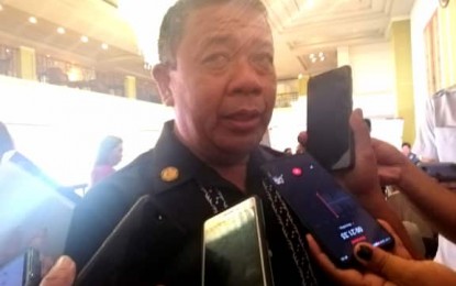 <p><strong>SUSPENSION UNNECESSARY.</strong> Jenielito Atillo, spokesperson of the Department of Education in Davao Region says the agency does not encourage the suspension of classes in the region amid the 2019 coronavirus disease threat. In an interview with reporters in Davao City on Wednesday (March 11, 2019), Atillo notes that the current school calendar has barely two weeks left. <em>(PNA photo by Che Palicte)</em></p>
