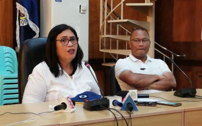 <p><strong>COVID-19 PROTOCOLS.</strong> Negros Oriental Assistant Provincial Health Officer Dr. Liland Estacion and Capitol Public Information Officer Bimbo Miraflor at a press conference on Wednesday (March 11, 2020) said the provincial government is adopting more strategies to combat the possible transmission of novel coronavirus disease. As of the latest count, Negros Oriental has four patients under investigation and 13 persons under monitoring. <em>(Photo by Judy Flores Partlow)</em></p>