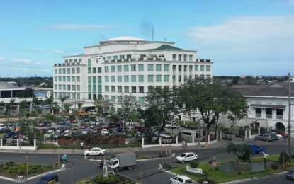 <p><strong>GENERAL COMMUNITY QUARANTINE</strong>. Photo shows the Iloilo Provincial Capitol Building. The province of Iloilo was put on general community quarantine on Sunday, March 15 until April 14, 2020 which will restrict the entry of persons except government officials and health personnel performing their functions; residents of Iloilo City traveling to and from the province; and returning residents of the city and province of Iloilo, provided that they enter the province until March 17. <em>(PNA file photo by Gail Momblan)</em></p>