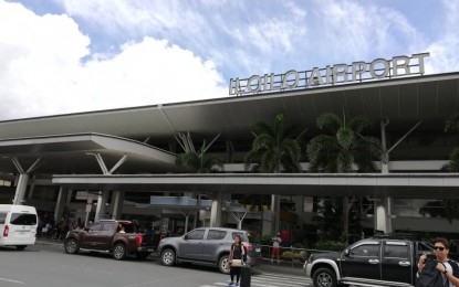 <p><strong>FLIGHTS SUSPENDED.</strong> All aircraft operations at the Iloilo International Airport are suspended from March 18 to April 14, 2020, said the Civil Aviation Authority of the Philippines on Monday (Mar. 16, 2020). The suspension is in line with the executive order of Iloilo Governor Arthur Defensor Jr. placing the province under general community quarantine in a bid to curb the spread of the coronavirus disease 2019. <em>(PNA file photo by Gail Momblan)</em></p>