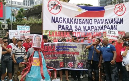 <p><strong>FIGHT CONTINUES.</strong> Anti-communist groups stage a rally to condemn the atrocities and violence of the CPP-NPA-NDF. The groups also demand the return of Joma Sison back to the Philippines. <em>(File photo)</em></p>