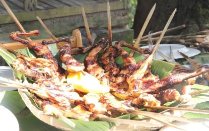 <p><strong>FREE CHICKEN</strong>. Manok Pinoy Lechon, roasted chicken that are raised by  Mindanao Development Authority (MinDA) Secretary Emmanuel Piñol, will be given for free every Sunday to several hospitals in North Cotabato. The official said this is to show his support to medical front-liners in the fight against the coronavirus disease 2019.<em> (Photo courtesy of Secretary Emmanuel Piñol Facebook Page)</em></p>