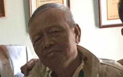 <p><strong>SIGNED OFF</strong>. McArthur Andres Daguro, dubbed as Isabela's "broadcaster of all times", passed away at 69 years old on April 2, 2020. His remains lie at their home in Cauayan City, Isabela. <em>(File photo by Villamor Visaya Jr.)</em></p>
