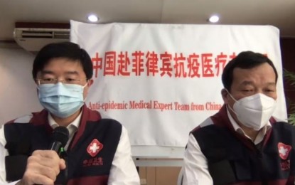 <p><strong>MEDICAL EXPERTS</strong>. Weng Shangeng (left), vice president of the First Affiliated Hospital of Fujian Medical University (FAHFMU), and Zheng Huiwen, the Chinese government executive accompanying the delegation, engage reporters during a virtual press conference on Friday. Twelve Chinese medical experts are in the country to provide technical advice on preventing and controlling the spread of Covid-19. <em>(Screenshot from the virtual press conference)</em></p>