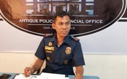 <p><strong>RECRUITMENT</strong>. Antique Police Provincial Office deputy director, Lt. Col. Norby Escobar has warned parents to be vigilant of recruitment of minors by the communists. Escobar said the Philippine Army 61st IB has captured five minors from Sibalom town during an encounter in Miagao, Iloilo on April 18. (<em>PNA file photo by Annabel Consuelo J. Petinglay</em>)  </p>