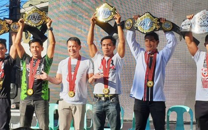 <p><strong>HOME OF CHAMPIONS.</strong> Joshua Pacio (left), former flyweight king Geje Eustaquio, head coach Mark Sangiao, bantamweight champion Kevin Belingon, lightweight holder Eduard Folayang and reigning Brave flyweight king Stephen Loman. Of the four ONE campaigners in photo, Pacio remains on top of the current ONE ranking in his weight division, while Belingon is seeded second to reigning champion Bibiano Fernandes. <em>(Photo courtesy of Team Lakay)</em></p>