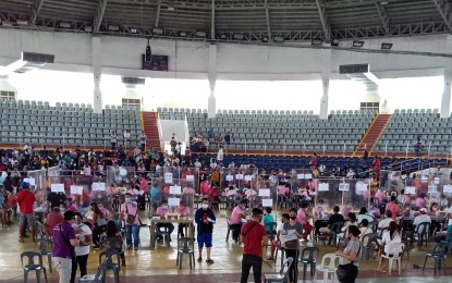 <p><strong>CASH AID RELEASE.</strong> The distribution of cash aid at the Tacloban Astrodome on Tuesday (May 5, 2020). The city government here is eyeing the distribution of PHP258.17 million cash aid from the central government to 51,635 families in the city severely affected by the health crisis.<em> (Photo courtesy of Tacloban city government)</em></p>